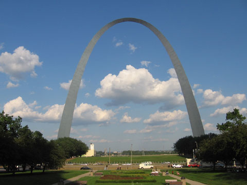 美国密苏里州圣路易弧形拱门