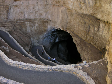 美国新墨西哥州瓜达卢佩山卡尔斯巴德岩洞